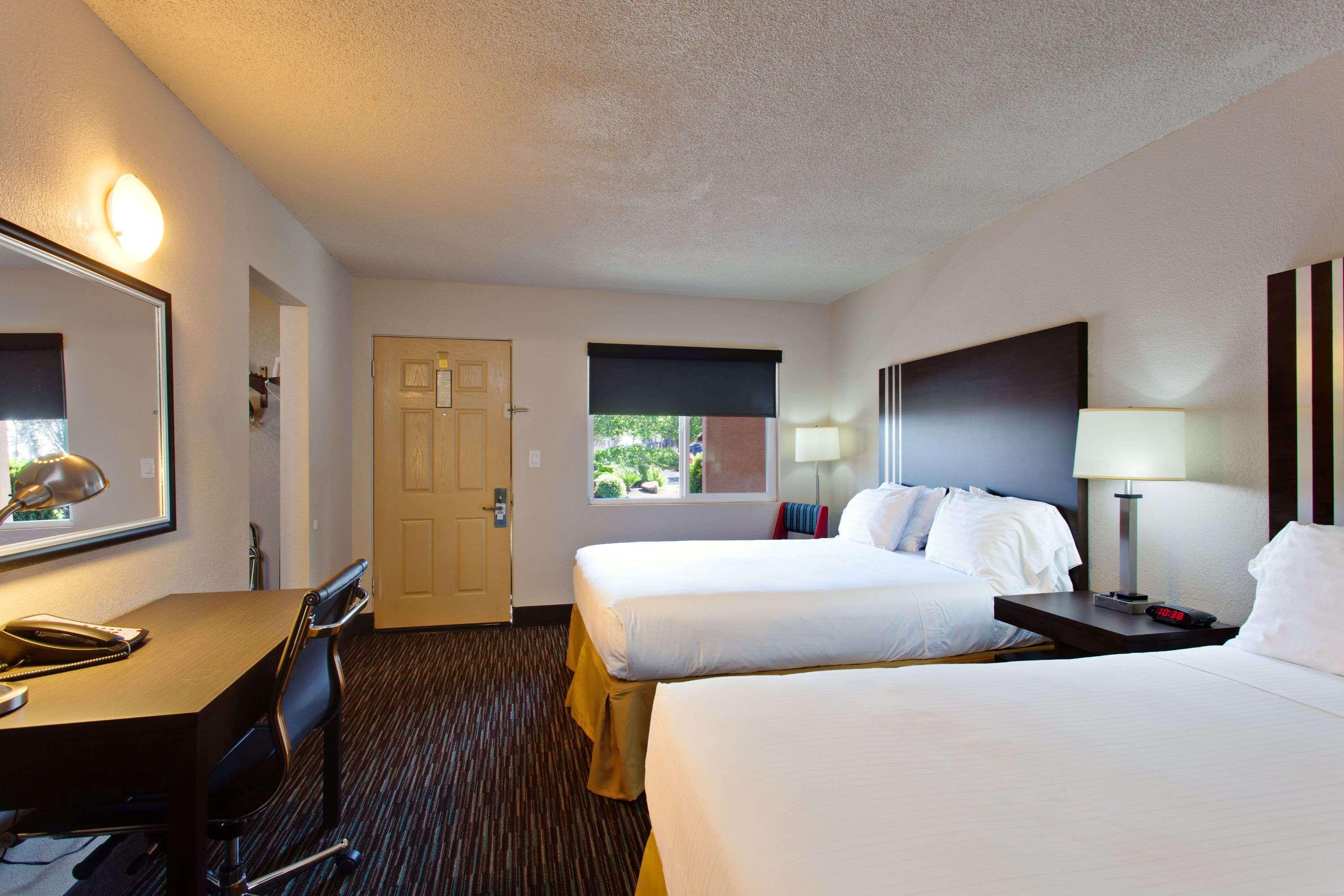 Days Inn By Wyndham Chowchilla Gateway To Yosemite Dış mekan fotoğraf