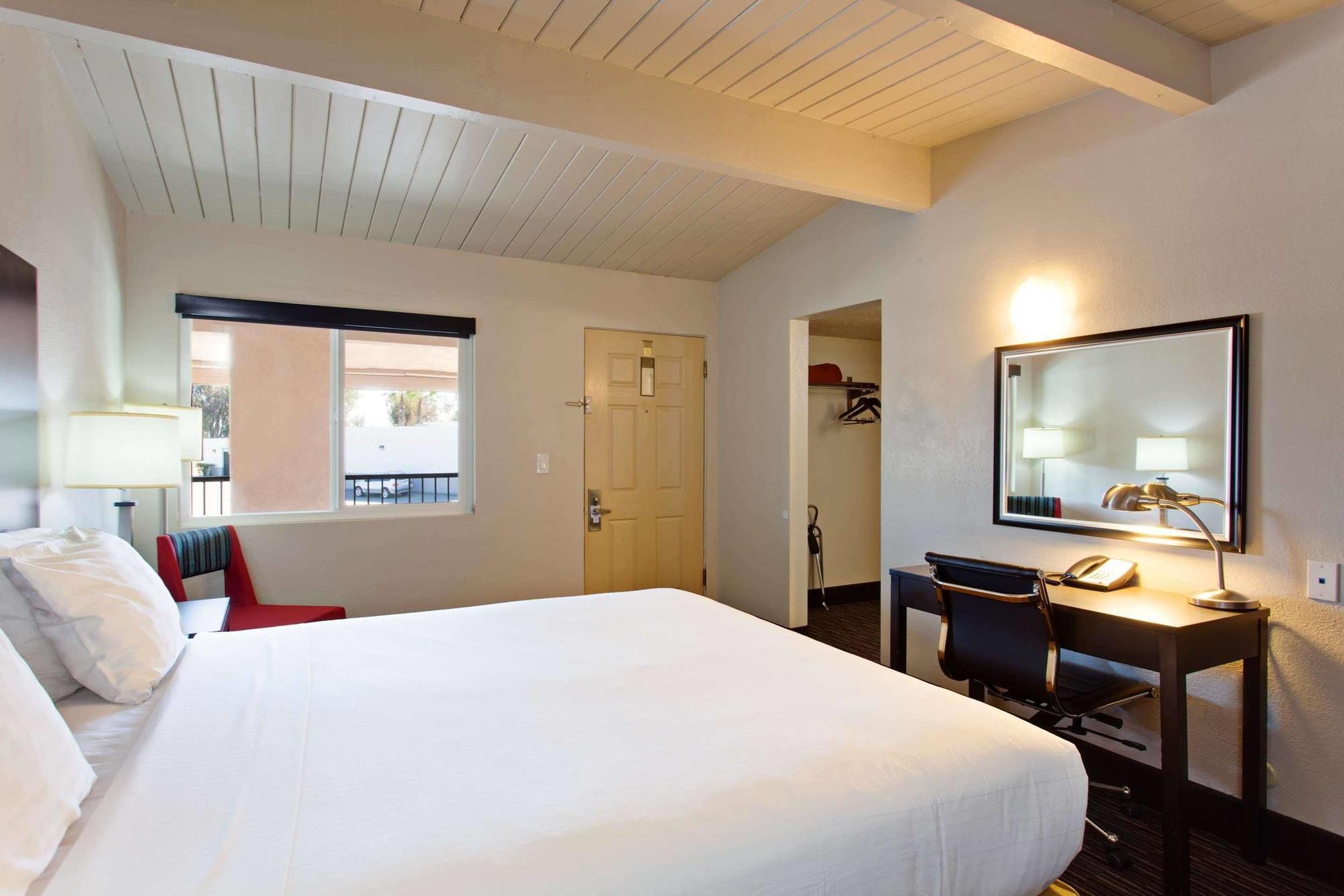 Days Inn By Wyndham Chowchilla Gateway To Yosemite Dış mekan fotoğraf